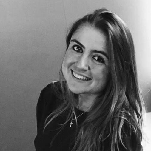 Larissa Novello Colvara